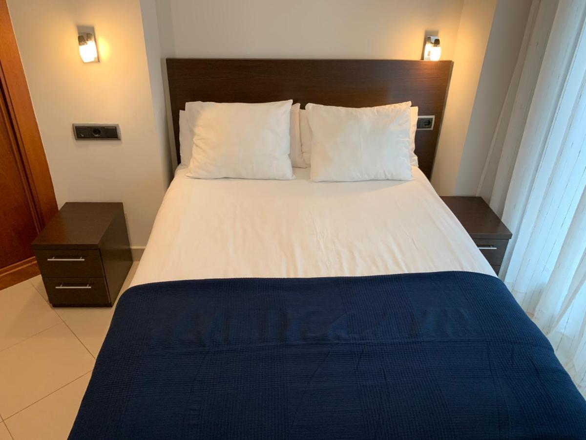 איסלה דה ארוסה Apartamentos Illa מראה חיצוני תמונה