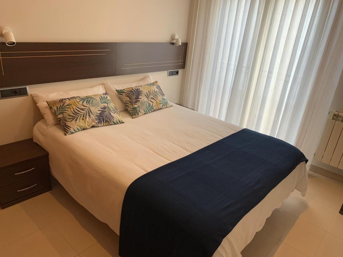 איסלה דה ארוסה Apartamentos Illa מראה חיצוני תמונה